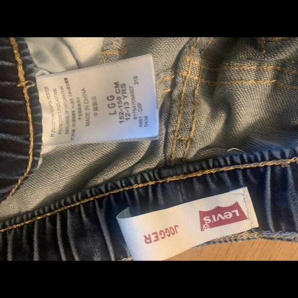 EUC Boys Levi’s Joggers Size L - Picture 4 of 4